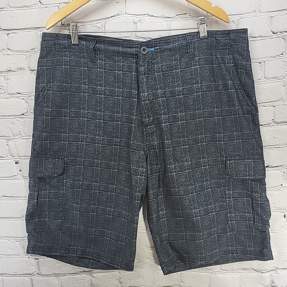 Burnside Cargo‎ Shorts Mens Sz 38 Gray Plaid Quick-Dry Casual